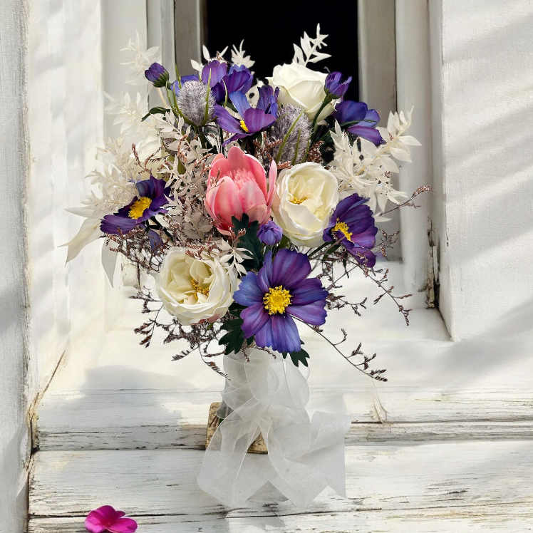 Canlı Görünümlü Gelin Çiçeği